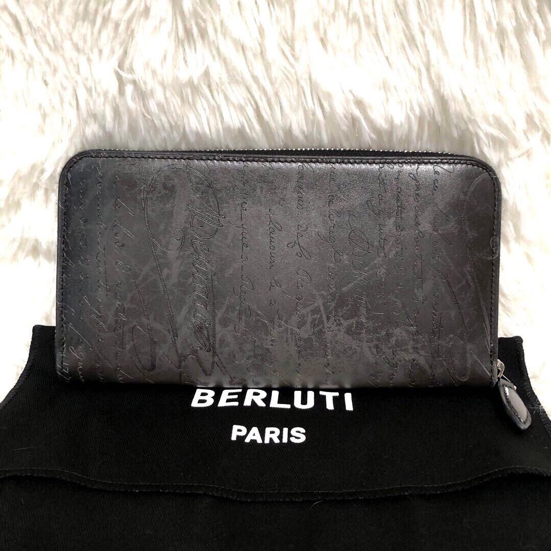 未使用✨ベルルッティ レザー　ラウンドファスナー　長財布