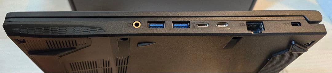 【美品】MSI GF65 Thin 10UE-258JP ゲーミングノートPC