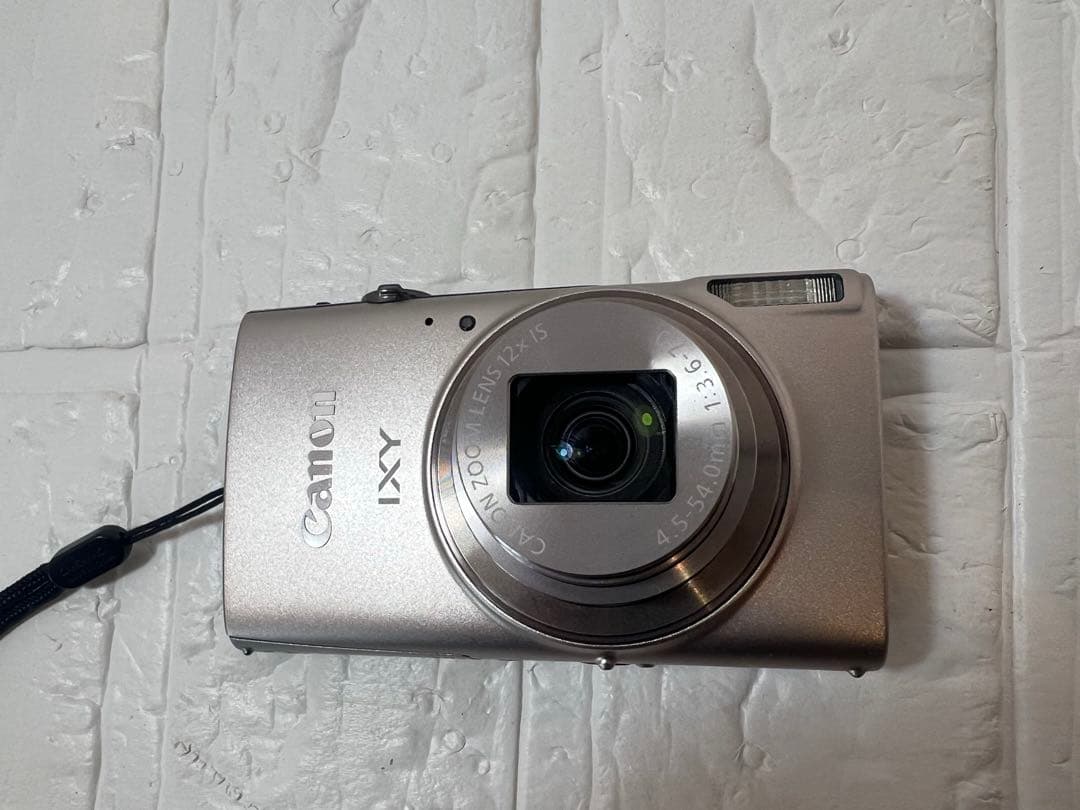 Canon カメラ　IXY 650 PC2274 シルバー　箱　充電器　コンデジ