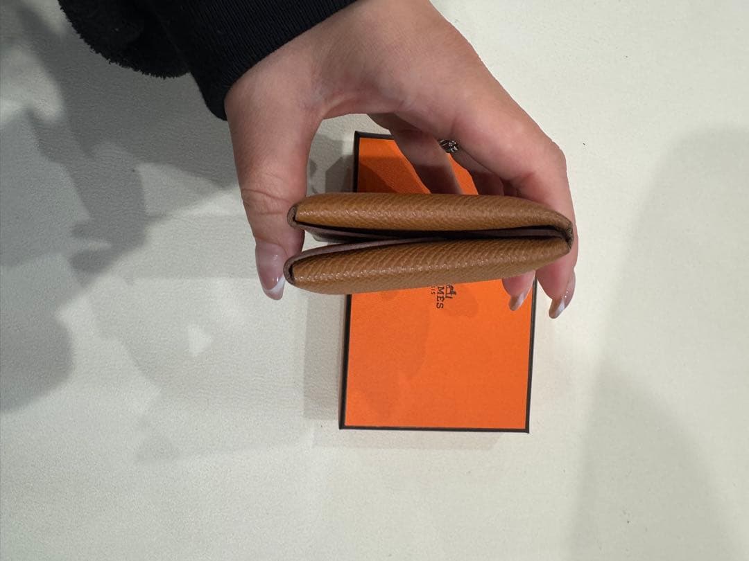 HERMES ゴールド　カルヴィデュオ　エルメス　ケース