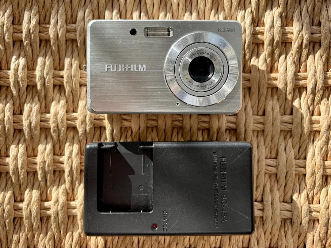 [動作確認済] FUJIFILM FINEPIX J10 シルバー