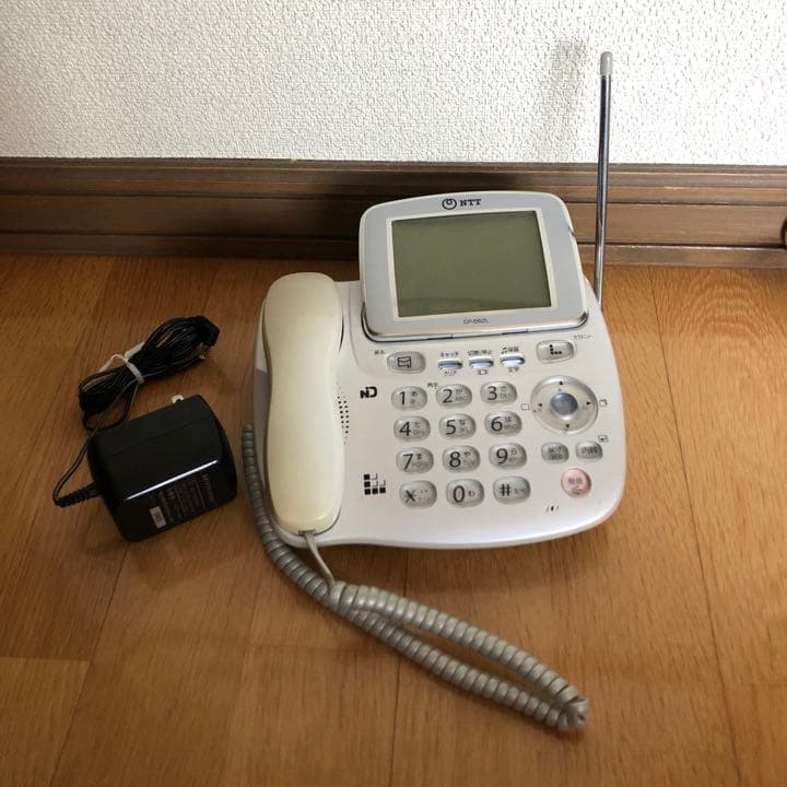 NTT  コードレスホン　固定電話機 *