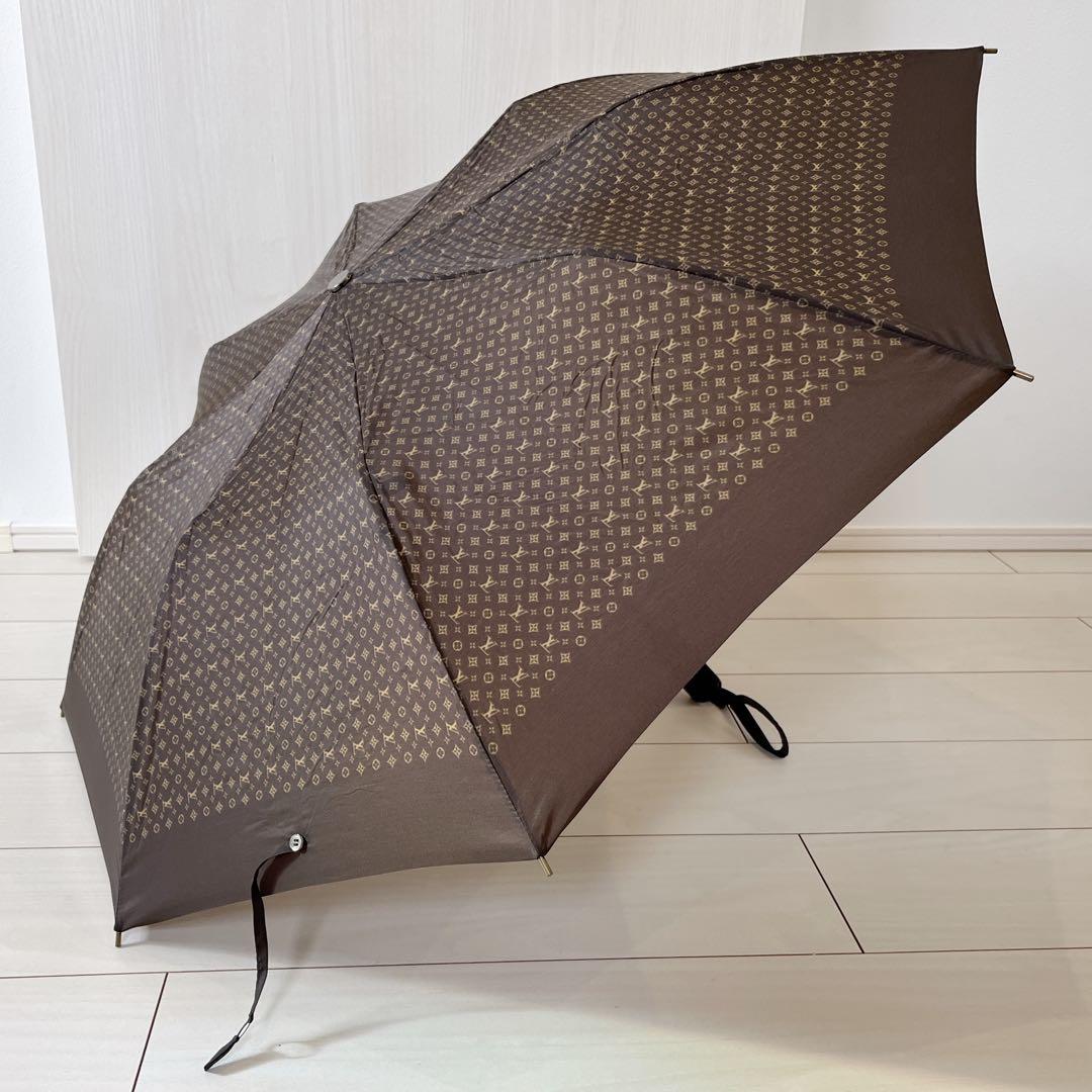 ルイヴィトン　パラプルュイ　オンデー　モノグラム　傘　折り畳み傘　ブラウン
