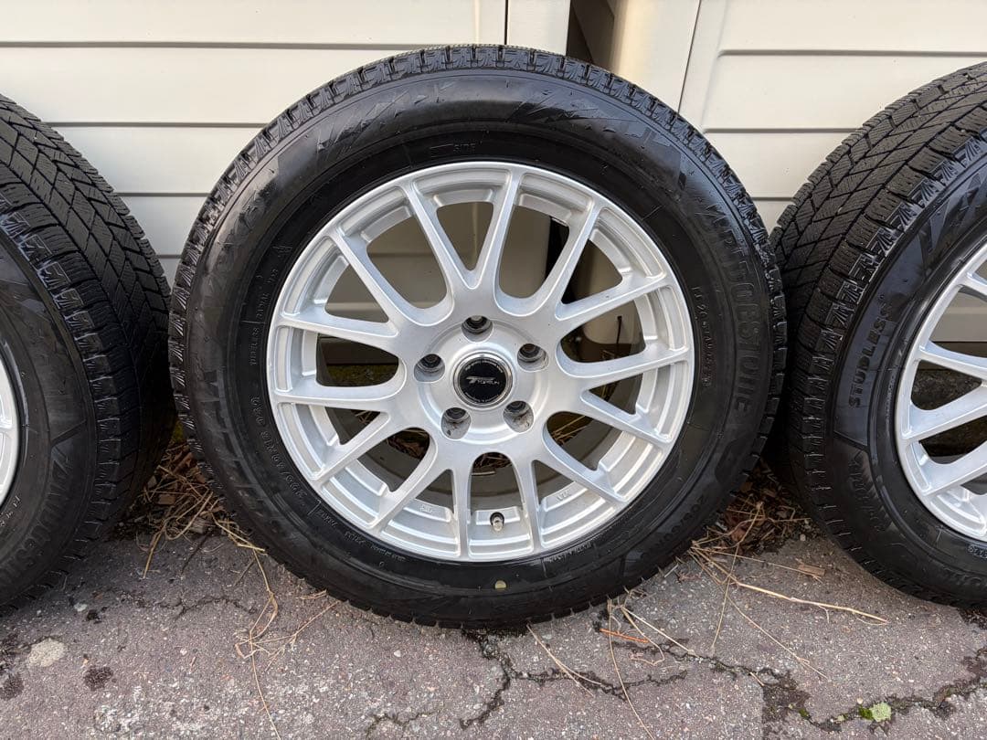 と*り様 再16インチ ホイールセット205/60r16 vrx3バリ溝