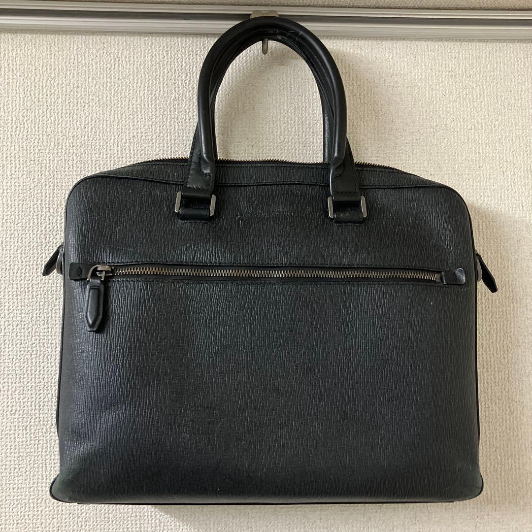 フェラガモ　ビジネスバッグ