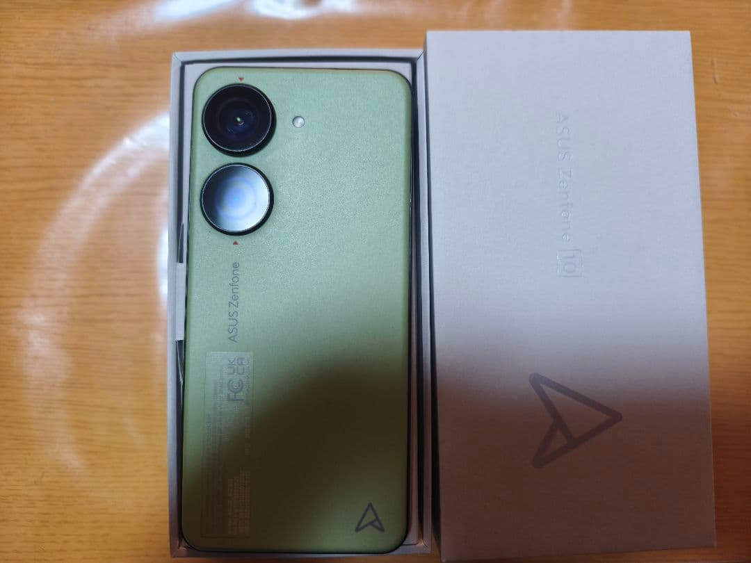 ASUS Zenfone 10 グリーン 本体