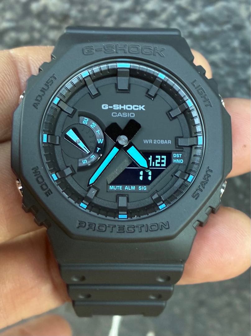 新品未使用　G-SHOCK CASIO GA-2100-1A2 腕時計　逆輸入