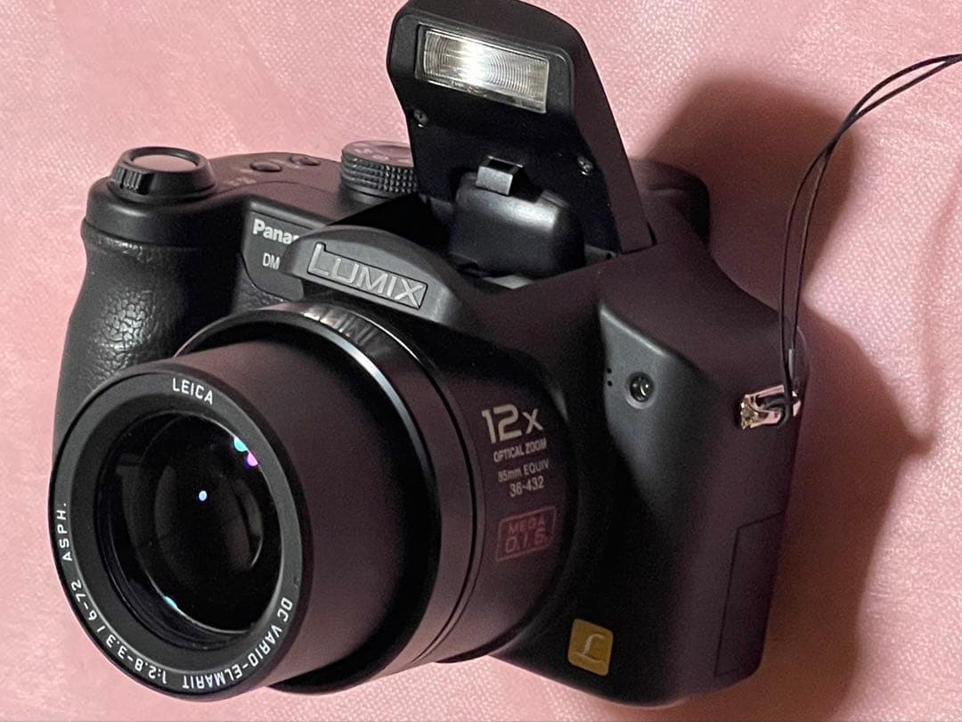 デジタルカメラ Panasonic LUMIX DMC-FZ7