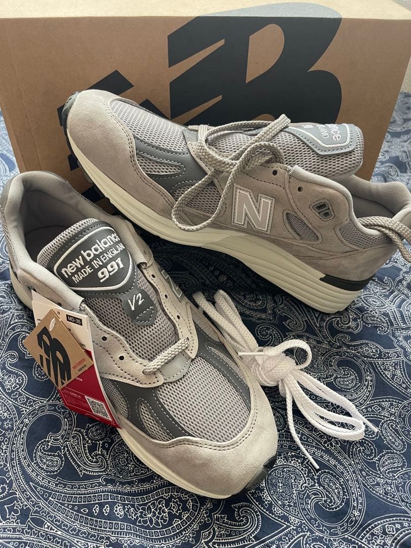 New Balance 991 V2 グレー スニーカー　イングランド