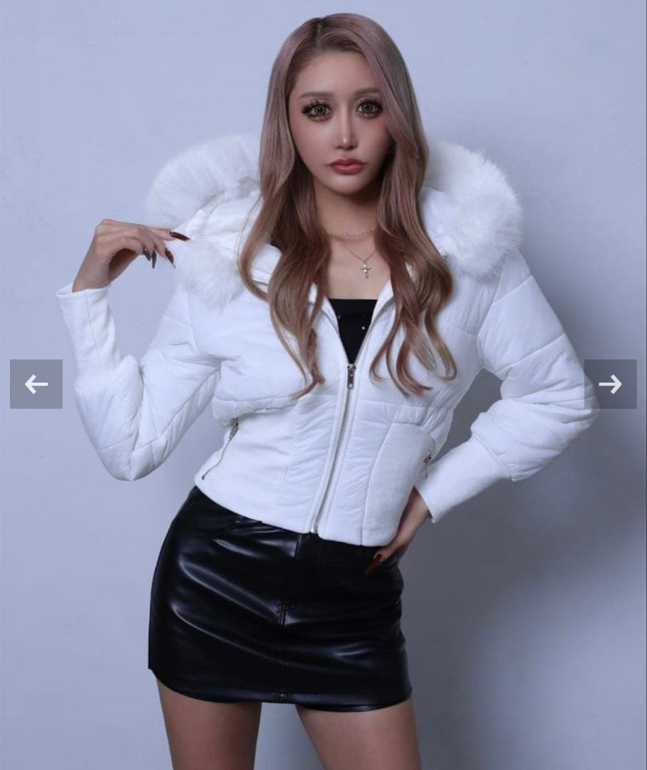 BLACK QUEEN くびれショートダウン