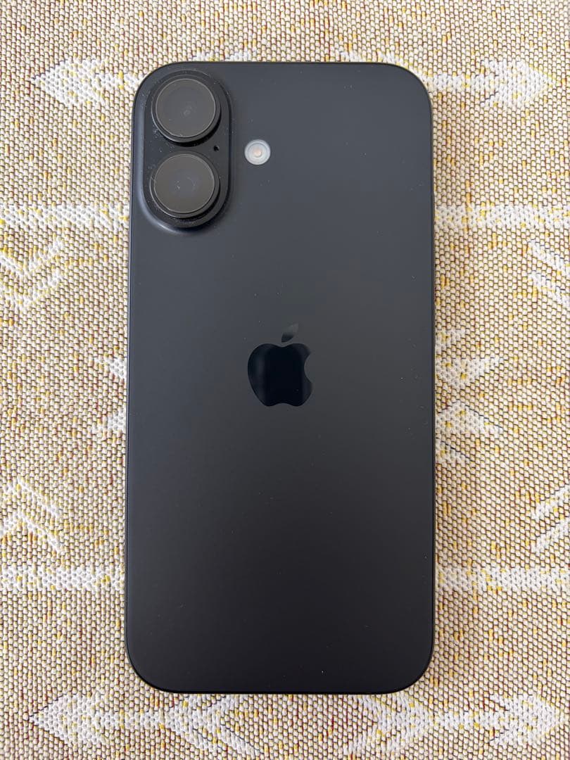 [美品] iPhone16 256G ブラック SIMフリー