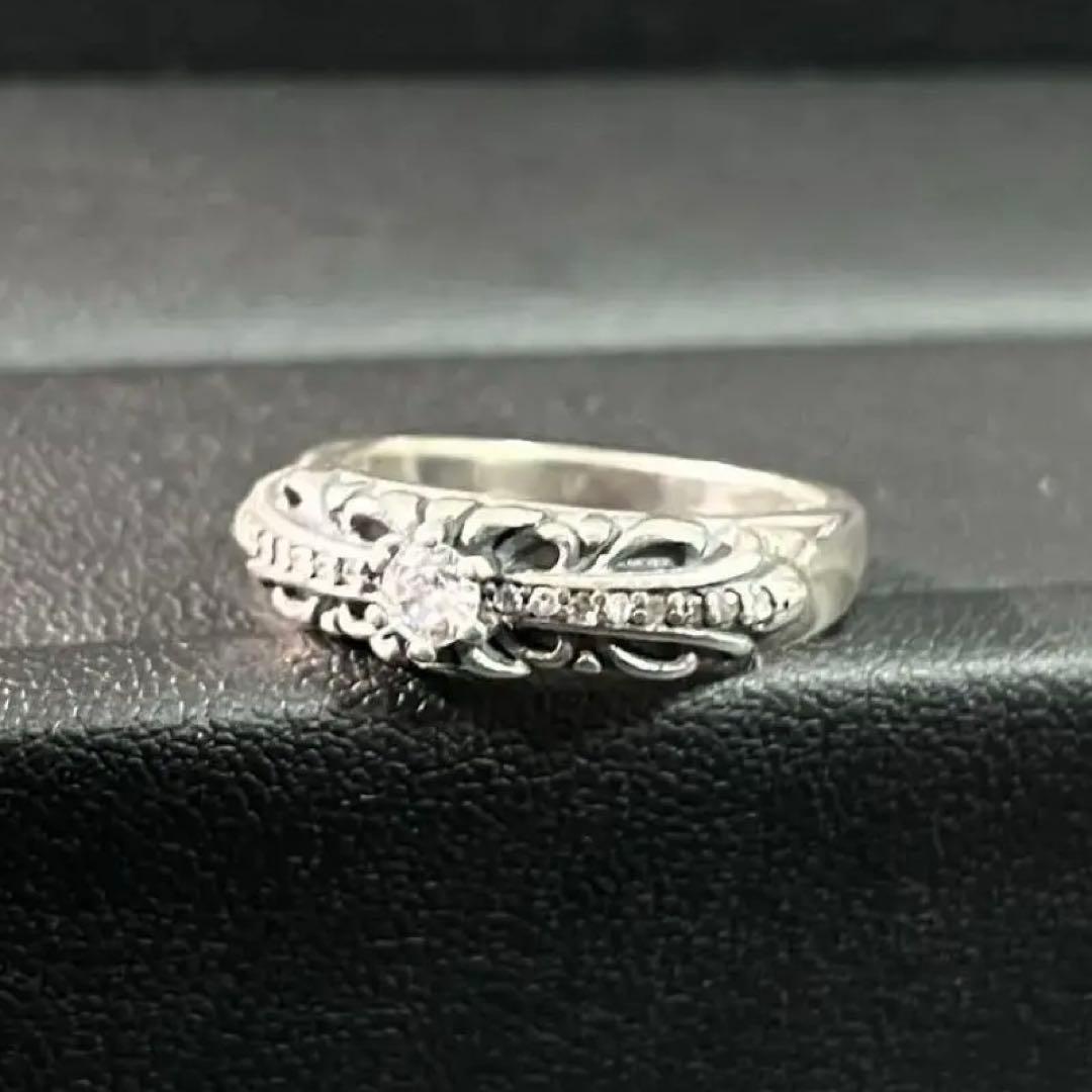 シルバー925素材 シルバー フローラルリング 上級ジルコニア クロスリング