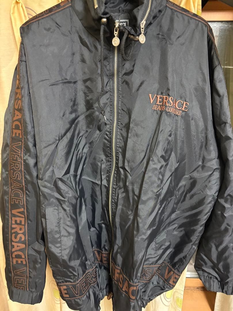 VERSACE ブラック ナイロンジャケット