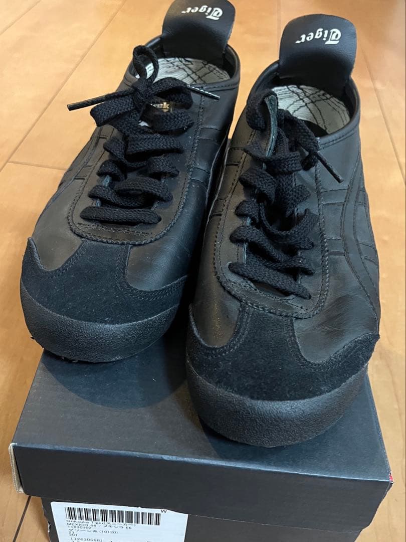 【ほぼ未使用】Onitsuka Tiger Mexico66ブラックスニーカー