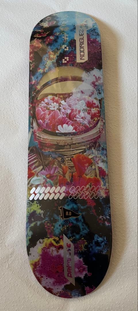 未開封　Primitive プリミティブ　スケボー用デッキ　８インチ