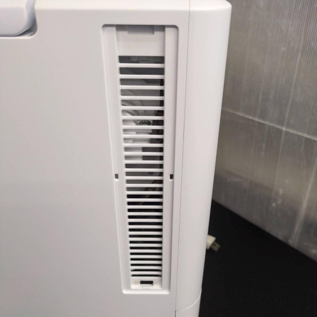 ☆アイリスオーヤマ　コンパクトクーラー　ICP-0301G