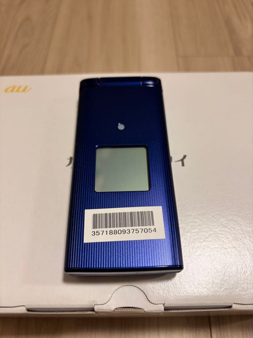 au かんたんケータイ KYF38 新品　ブルー