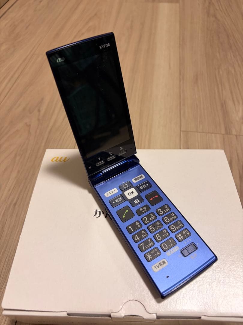 au かんたんケータイ KYF38 新品　ブルー