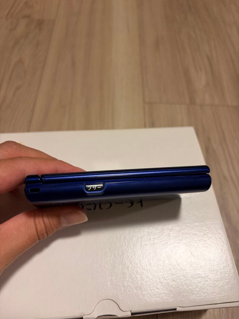 au かんたんケータイ KYF38 新品　ブルー