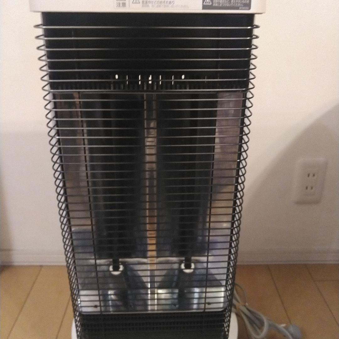 ダイキン　遠赤外線暖房機　セラムヒート 2021年CER11YS-W 白