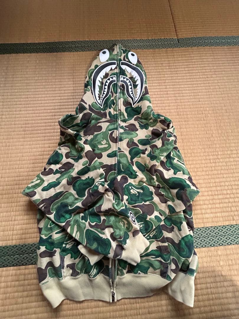 A BATHING APE カモフラージュ シャークフードパーカー