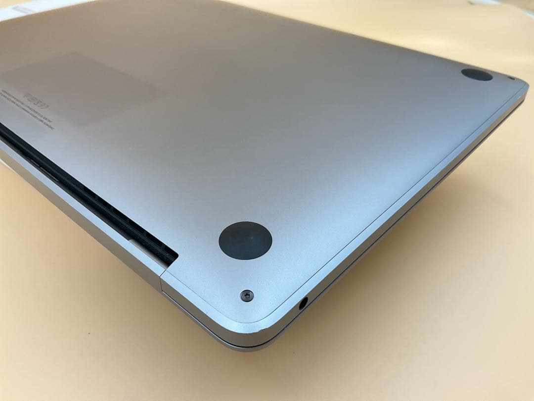 Macbook Pro 2020 13インチ M1 メモリ16GB 1TB