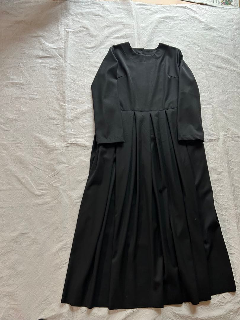 【Chibiページ】高級・上質＊ブラックボックスタックロングワンピース