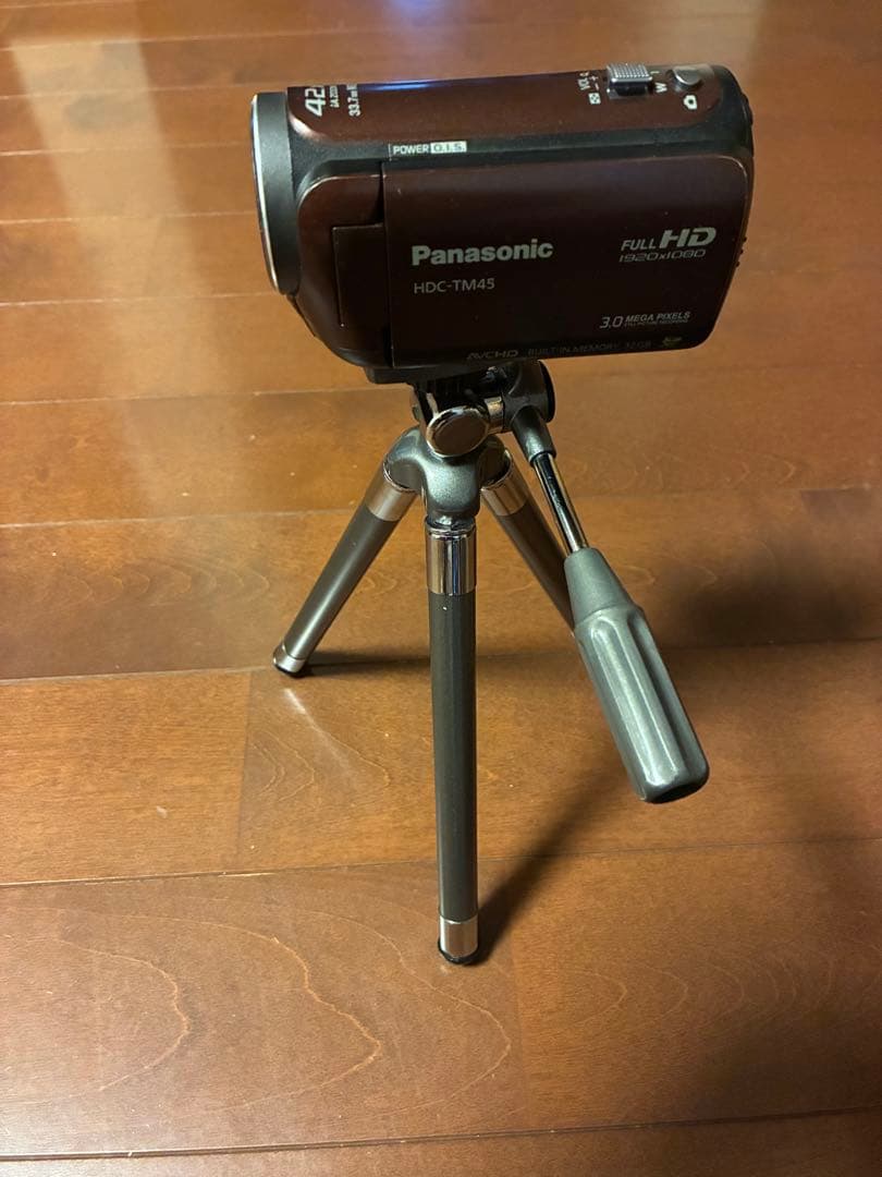 Panasonic HDC-TM45 ビデオカメラ (三脚おまけ付き)