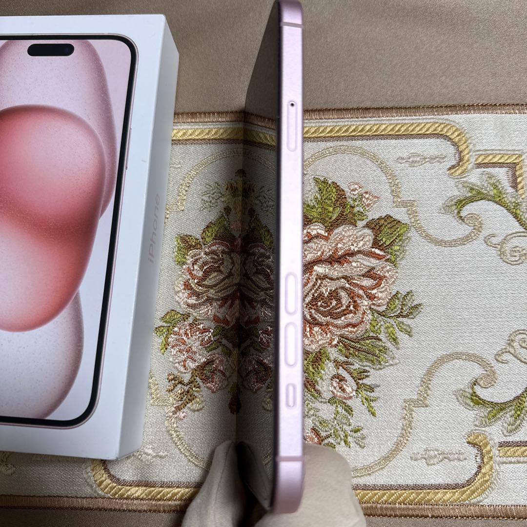 iPhone 15 Plusピンク 6.7インチ　128GB 充電ケーブル箱付き