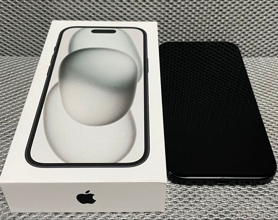 スマートフォン本体 iPhone 15 256GB