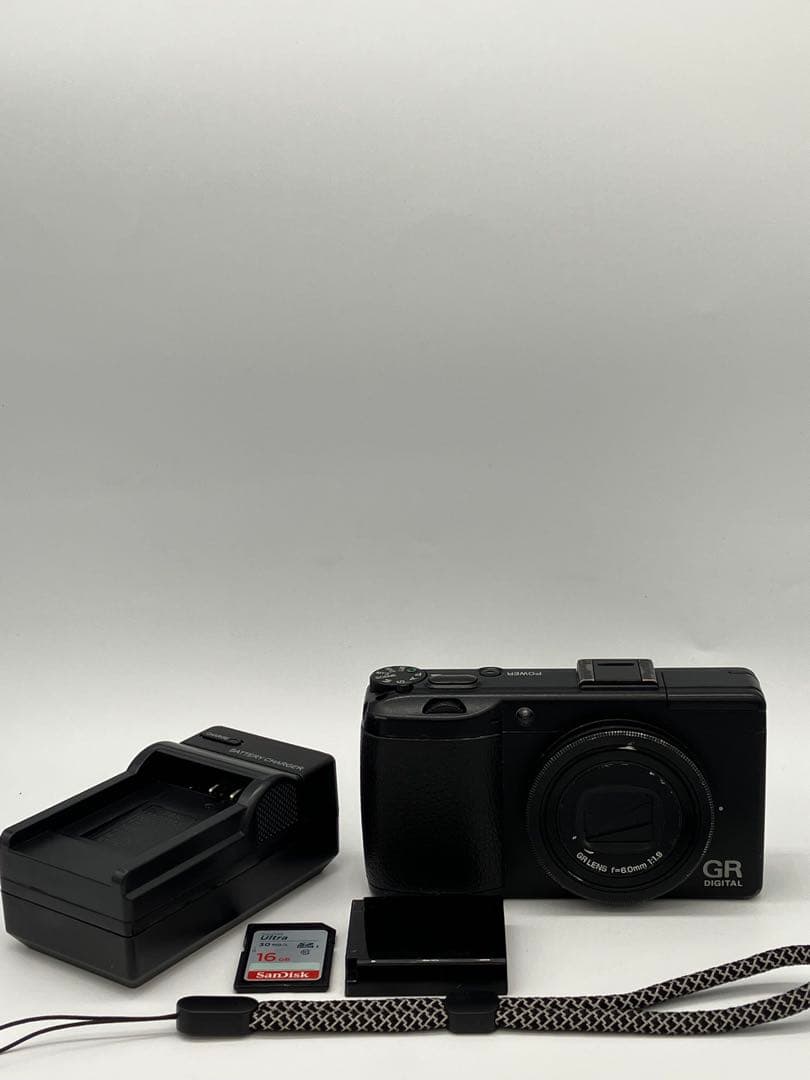 【返品保証・動作確認済】RICOH GR DIGITAL III