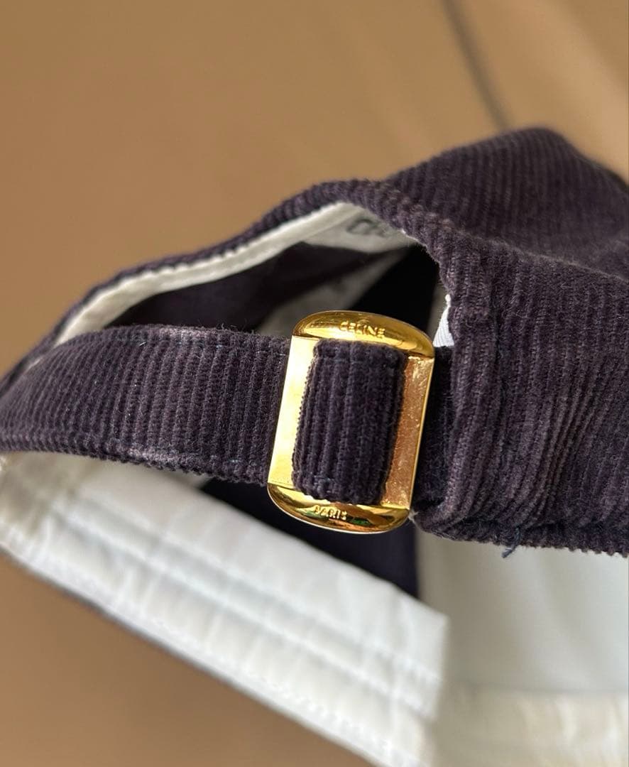 セリーヌ　トリオンフ　キャップ　コーデュロイ