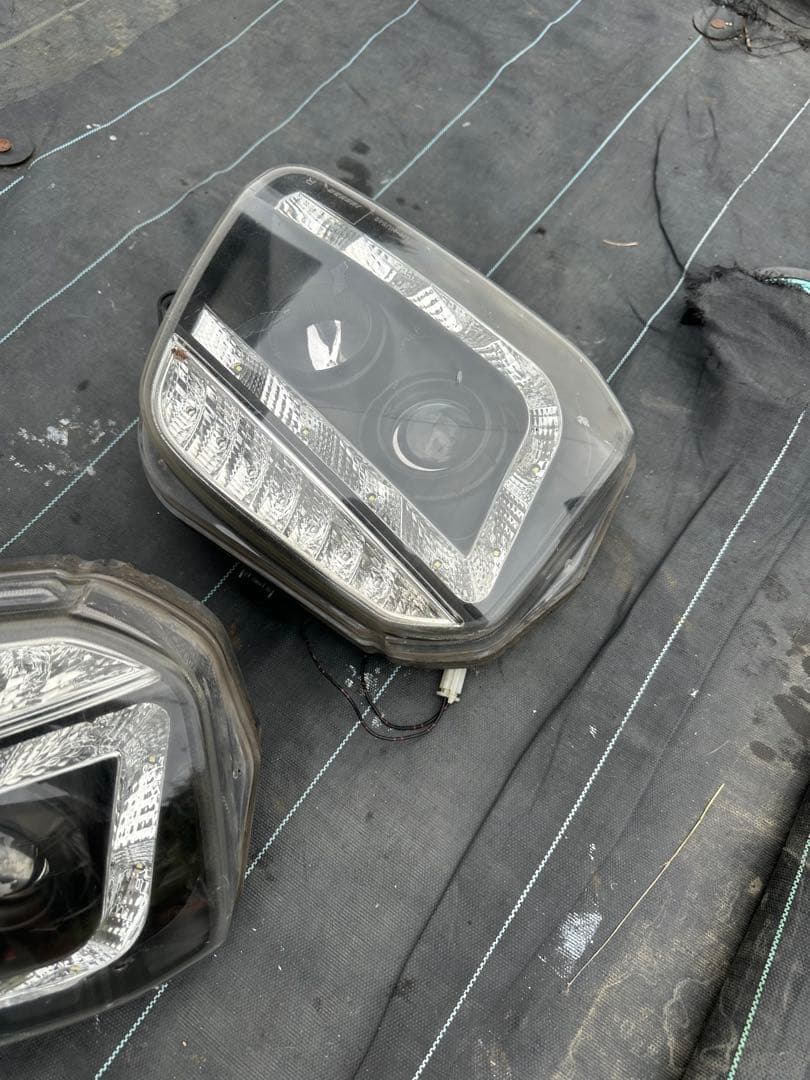 ジムニーヘッドライト