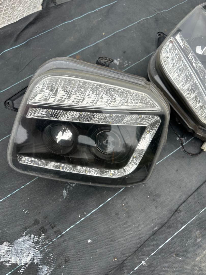 ジムニーヘッドライト