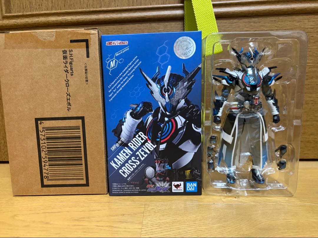 S.H.Figuarts 仮面ライダークローズエボル　フィギュアーツ