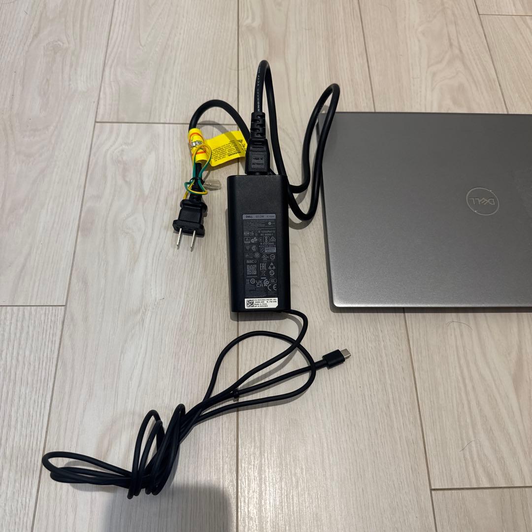 ク*ン様 Dell Vostro シルバー ノートPC