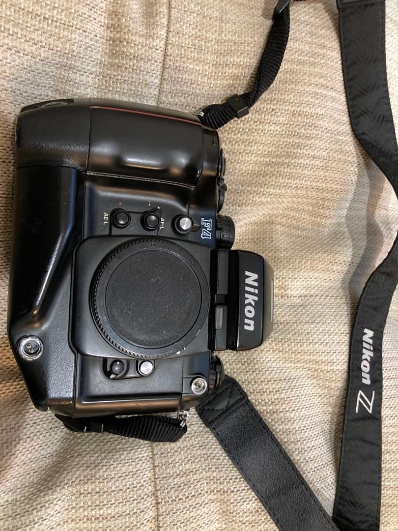 パ*コ様 使用感あり　Nikon F4 一眼レフカメラ MB-21付き　レンズ四