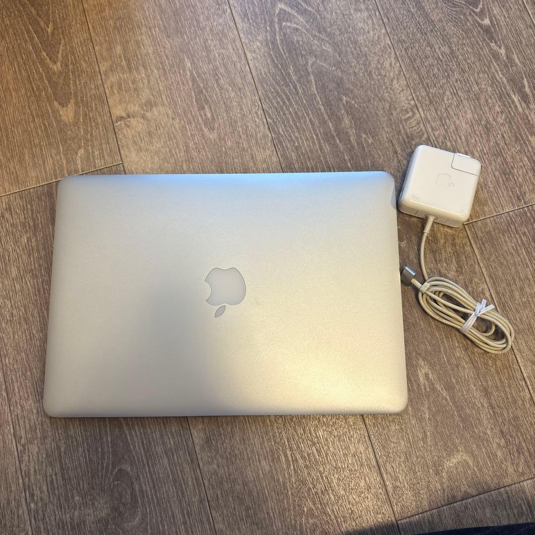Apple MacBook Air 13インチ