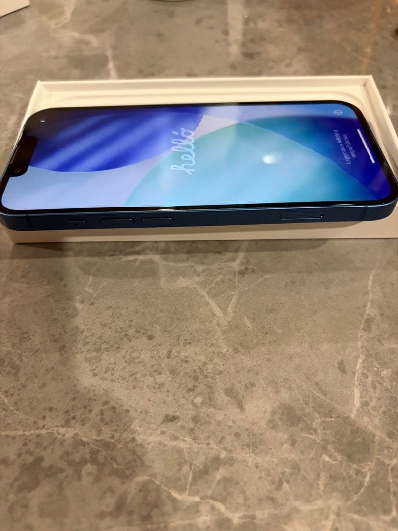 【超美品】iPhone13 256GB ブルー バッテリー99% SIMフリー